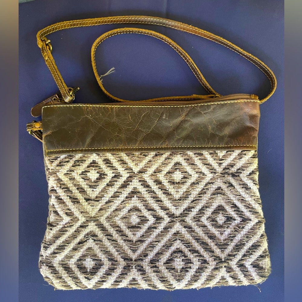 Crossbody Myra Bag